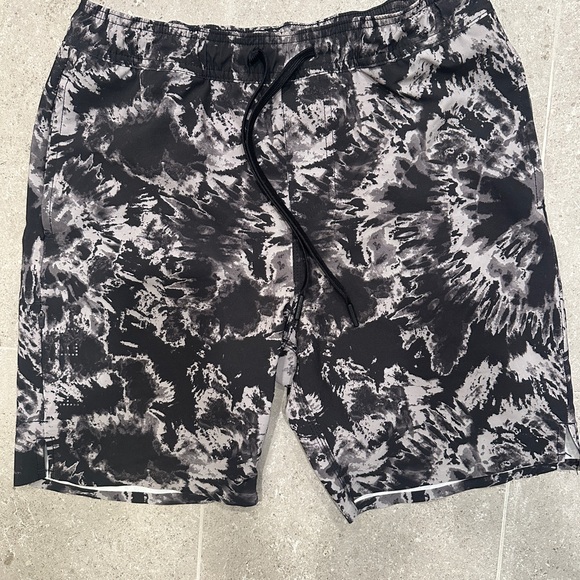 BYLT Hybrid Shorts - Picture 1 of 1